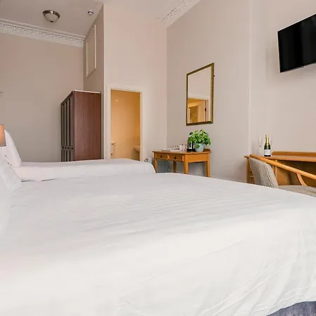 The Maynard Guest house Scarborough