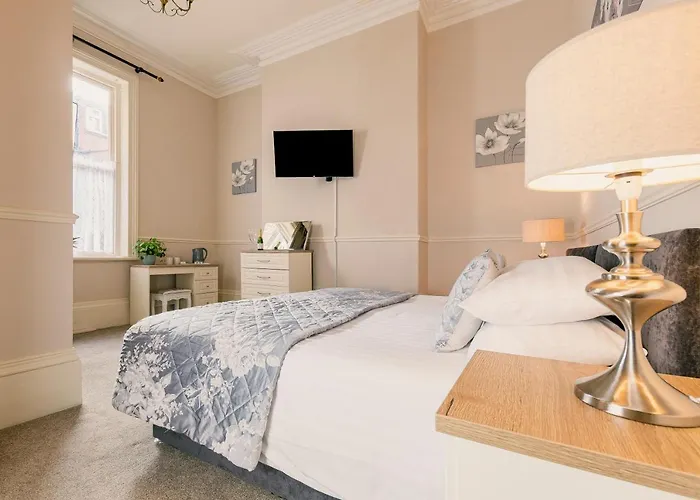 The Maynard Guest house 3*