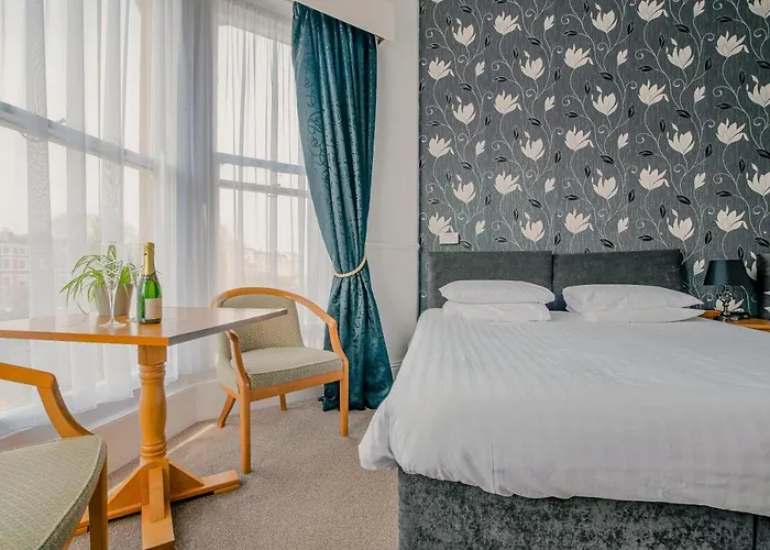 Guest house The Maynard Scarborough