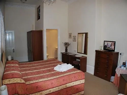 The Maynard 3* 스카버러